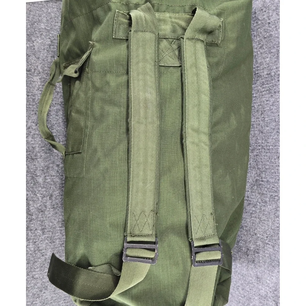 US Military Issue Duffel Bag Large Olive Green Nylon Backpack Straps Deployment